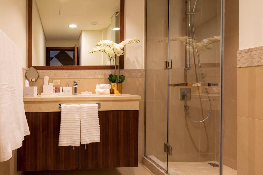 First Class 3Br With Full Burj Khalifa And Fountain View Dubai Dış mekan fotoğraf
