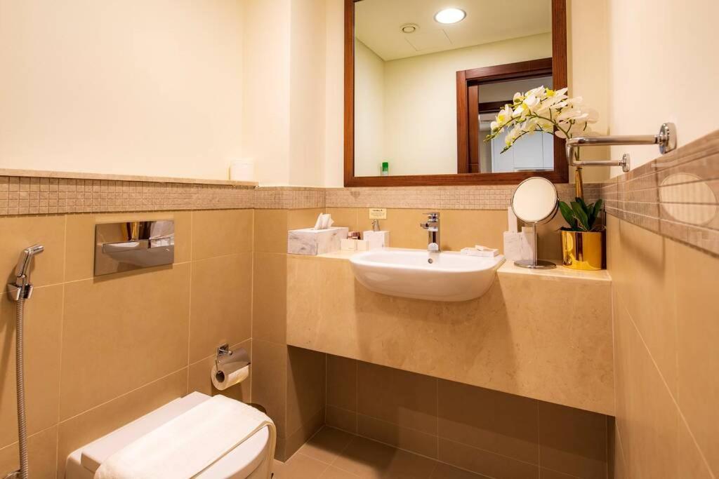 First Class 3Br With Full Burj Khalifa And Fountain View Dubai Dış mekan fotoğraf